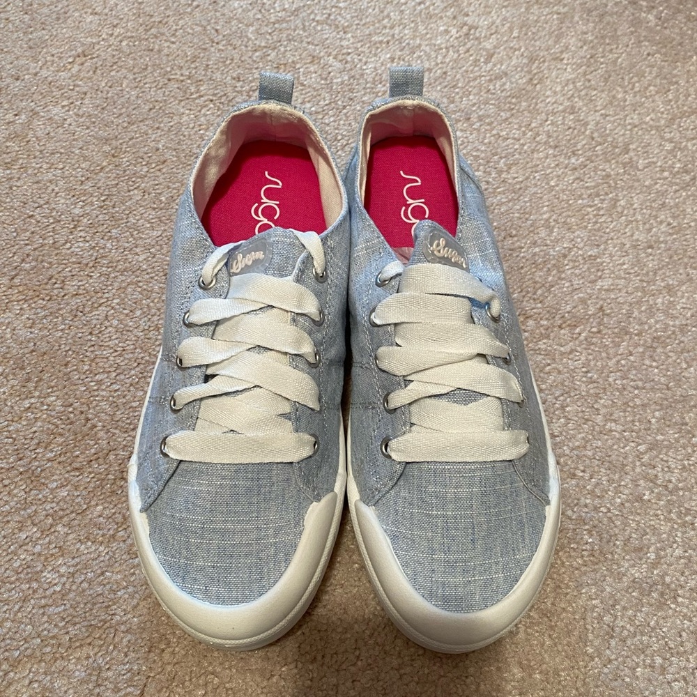 Light blue memory foam sneakers